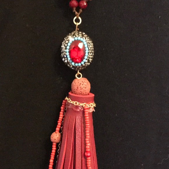 Beautiful Ole Brand Lariat Necklace & Earring Set - Picture 4 of 8